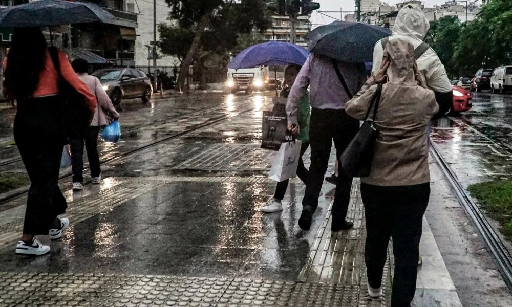 Καιρός: Μικρή βελτίωση μετά τις βροχές - Ο υδράργυρος θα φτάσει έως και τους 19 βαθμούς